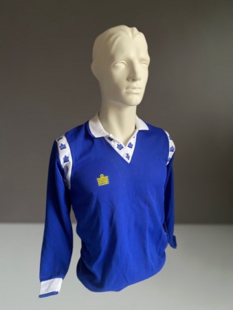 Blå fotballskjorte/ drakt str S - ADMIRAL England 1970 tallet