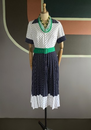 Kortermet kjole str 38/40 -  Vintage Hennes & Mauritz 1960/ 70 tallet