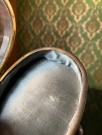 Art Deco antikk ovalt smykkeskrin i bronse med kuleføtter og hengslet glasslokk - 1900 tallet thumbnail