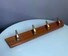 HAFA Combino knaggrekke - teak og messing, 1950/60 tallet thumbnail