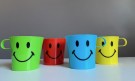 Smiley fargeglade piknik/ turkopper i plast thumbnail
