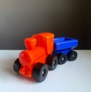 Stort, fargerikt og nostalgisk plast tog med henger - 1970 tallet thumbnail