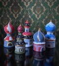 Russisk håndmalt juledekor/ ornament/ katetral/ suvenir i tre med oppheng  thumbnail