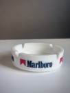Reklame artikkel hvitt Marlboro tobakk askebeger/ skål i glass - Philip Morris International  thumbnail