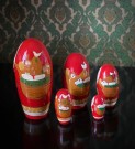 Juledekor Matroschka Babuschka nesting dolls nissefigurer i håndmalt tre 1980 tallet thumbnail