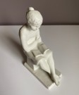 Figur i uglasert bisquite porselen (1774) - Wallendorf Tyskland, 1950/60 tallet thumbnail