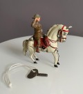 Hest og soldat, trekkoppleke i blikk - Tysk, 1950/60 tallet thumbnail