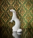 Røyskatt figur/ skulptur i porselen - China Kina 1950/ 60 tallet thumbnail
