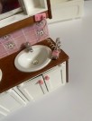 Lundby dukkehus møbler 1:18 - rosa baderomsinnredning 1970/ 80 tallet thumbnail