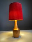 Mindre bordlampe i dreid heltre teak med kobber beslag - 1960/ 70 tallet thumbnail