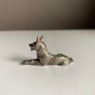 Mini/ miniatyr hundefigur i metall/ tinn  thumbnail