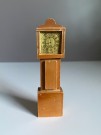 Barton/ Lundby dukkehusmøbel 1:18 - Gulvur klokke i tre 1970 tallet thumbnail