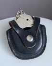 Håndjern med skinn etui thumbnail