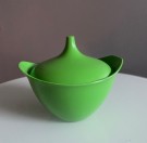 Eple grønne kopper og skål i melamine - USA, 1950/60 tallet thumbnail