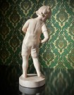 Antikk kunstfigur gutt i lys umalt keramikk (110) - Michela Karsten  P. Ipsens Enke Denmark 1920/ 30 tallet thumbnail