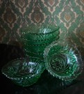 Dessertskåler i grønt transparent uranium pressglass 1950/ 60-tallet thumbnail