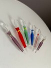 En paraply til paraplydrinken din? - Cocktail sticks i kunstglass thumbnail