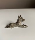 Mini/ miniatyr hundefigur i metall/ tinn  thumbnail