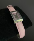 Playboy ubrukt rosa armbåndsur klokke i original eske - PLAYBOY and RABBIT HEAD DESIGN. License by Zeon Limited 2003 thumbnail