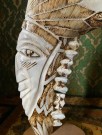 Scrimshaw gravert kjevebein kunstskulptur montert på tresokkel thumbnail