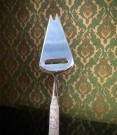 Konge tinn pewter dessert ostehøvel nr. 354 c - Hardanger  Norway Norge Sylvett 1970 tallet thumbnail