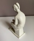 Figur i uglasert bisquite porselen (1774) - Wallendorf Tyskland, 1950/60 tallet thumbnail