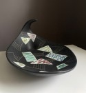 Stort, signert og nummert kunstfat i keramikk - BC Ceramics British Colombia Canada 1950/ 60 tallet thumbnail