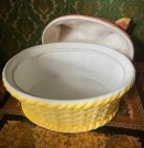 Påskedekor stor egghøne i glasert porselen thumbnail