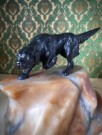 Art Deco bordlampe figurlampe alabast stein og patinert metalldekor/ hundefigur 1920-1940 tallet thumbnail