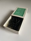 Landhandel Mustad-Best Kirby kroker nr 1/0 kval 7131 i original eske - O. Mustad & Sön Oslo Norge 1960 tallet thumbnail