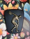 Discobolus Gresk mytologi veggplett veggdekor svart lakkert og patinert metall relieff dekor thumbnail