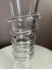 Chicas langhalset vase kunstglass - Norsk design  thumbnail