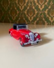 The Dinky Collection rød DY-S 17 1939 Triumph Dolomite modellbil i original eske - Matchbox International 1990 thumbnail