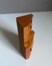 Lundby dukkehusmøbel 1:18 - hjørneskap i tre 1960 tallet thumbnail