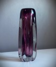 Tung og tidløs vase i kunstglass - Magnor Glassverk Norge, 1960-tallet thumbnail
