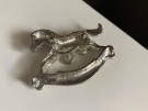 Gyngehest, stor brosje thumbnail
