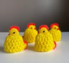 Påskepynt kitsch dekor heklede kylling/ høne eggvarmere thumbnail