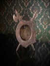 Antikk rustikk bord/ foto/ bilderamme i messing skjold sverd Viktoriansk design thumbnail
