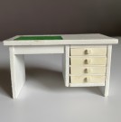 Lundby dukkehus møbler tilbehør 1:18 - hvitt skrivebord/ desk (5318) 1980 tallet thumbnail