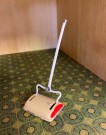 Carolines home dukkehus møbler tilbehør Carpet cleaner / tepperenser/ støvsuger 2.045 - Baron Toys 1970 tallet thumbnail