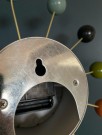 Space age vegghengt ballklokke/ ur - Reproduksjon av 60 talls design ikon. thumbnail