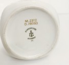 Hvit vase i porselen med håndmalt gulldekor 71 - Arne Lindaas Porsgrund Porselen PP Norway Norge 1970 tallet thumbnail