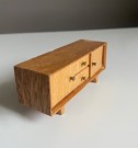 Barton Toys/ Lundby dukkehus møbel 1:18 -  Caroline’s Home Dining Room Collection skjenk 1970 tallet thumbnail