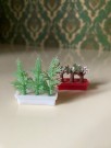 Barton Toys Carolines home dukkehus møbler interiør 1:18 - blomsterkasser (2.030) 1970 tallet thumbnail