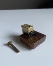 Dørknott/ håndtak skap heltre teak/ palisander/ edeltre og messing - 1960/ 70 tallet thumbnail