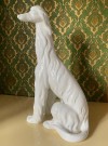 Greyhound stor hvit hundefigur/ skulptur/ statue i glasert steingods thumbnail
