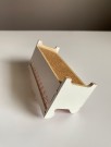 Lundby dukkehus møbler tilbehør 1:18 - hvit benk/ kjøkken sofa (3141) 1980 tallet thumbnail