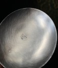 Håndmalt kryddersett/ salt og pepperbøsse i keramikk med tilhørende string stativ 60gr nysølv 1950/ 60-tallet thumbnail