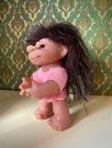 DAM lykketroll sort langt hår 22 cm - Denmark 1977/ 1986 thumbnail
