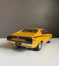 Sunfire Yellow Chrysler Charger 1971- 78 Die Cast modellbil 1:18 - AUTOart China 2000 tallet thumbnail